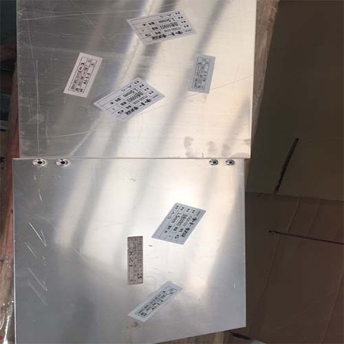 鋁單板耐高溫標簽-可耐300度溫度防噴油防酸洗不掉色價格優惠